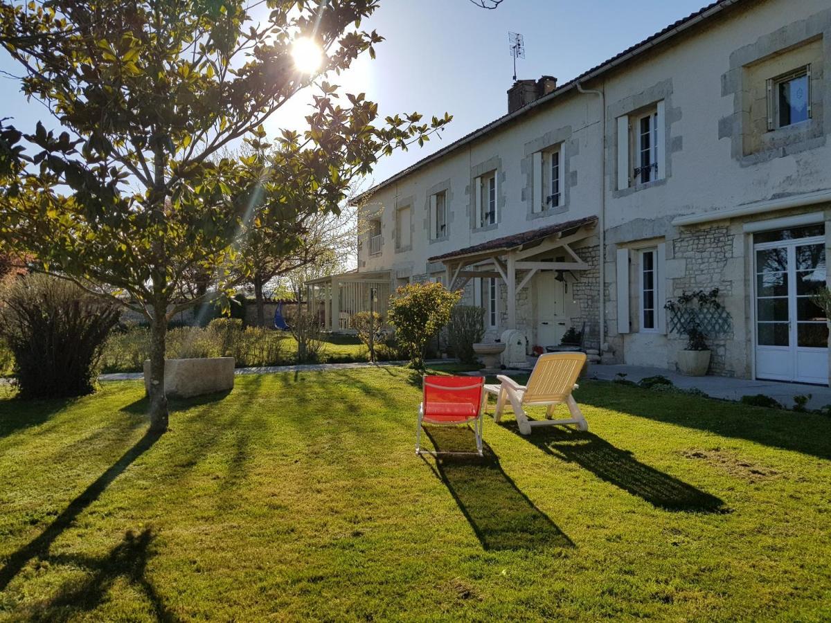 Domaine De Pelouaille - D'hotes Saint-Jean-d'Angely