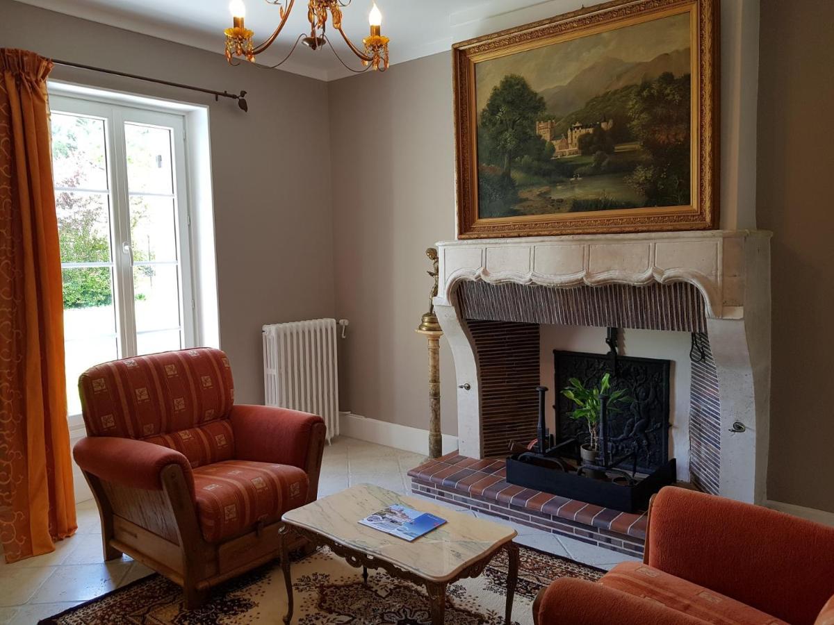 Domaine De Pelouaille - D'hotes Bed & Breakfast Saint-Jean-d'Angely
