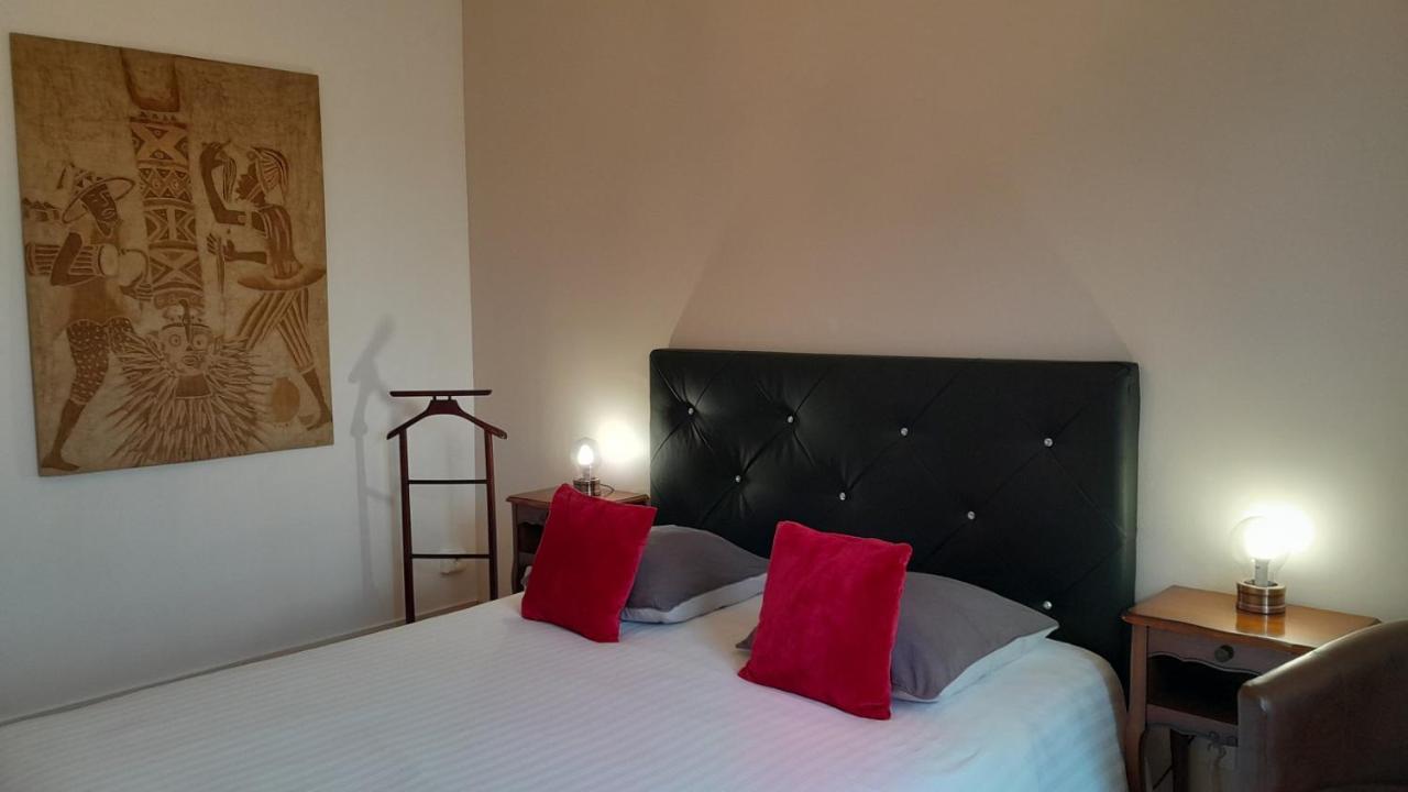 Domaine De Pelouaille - D'hotes * Saint-Jean-d'Angely